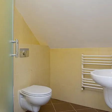 아파트 Family Homes - *